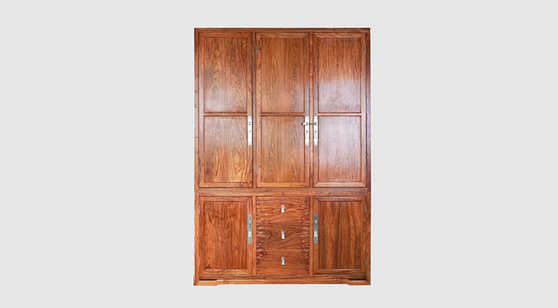 福建中式实木三门衣柜家具效果图